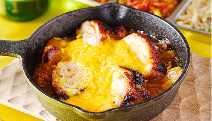 デリピックス公式のチーズタッカルビの写真