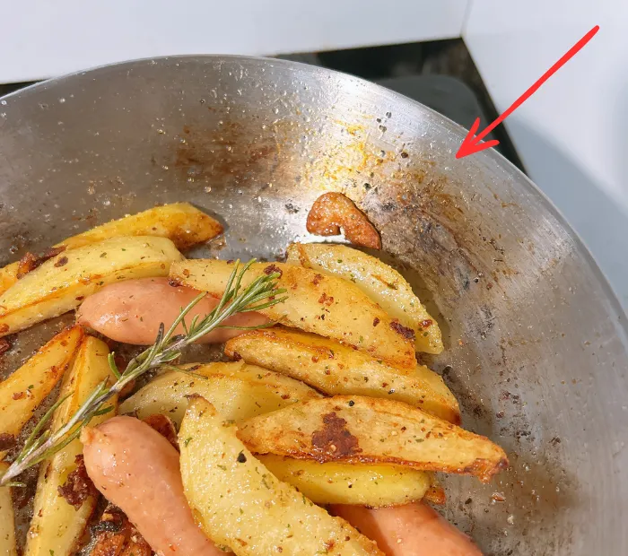 ステンレスフライパンのコゲ汚れ