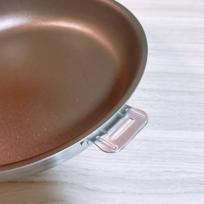 ペンタフライパンの取っ手取り付け部品