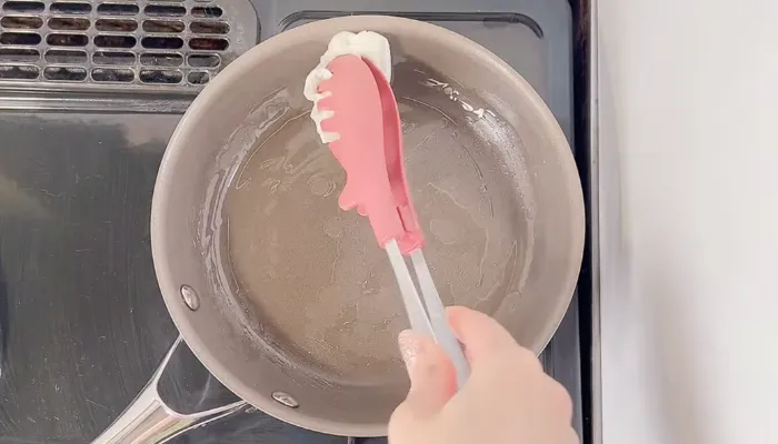 油ならしの油を広げるところ